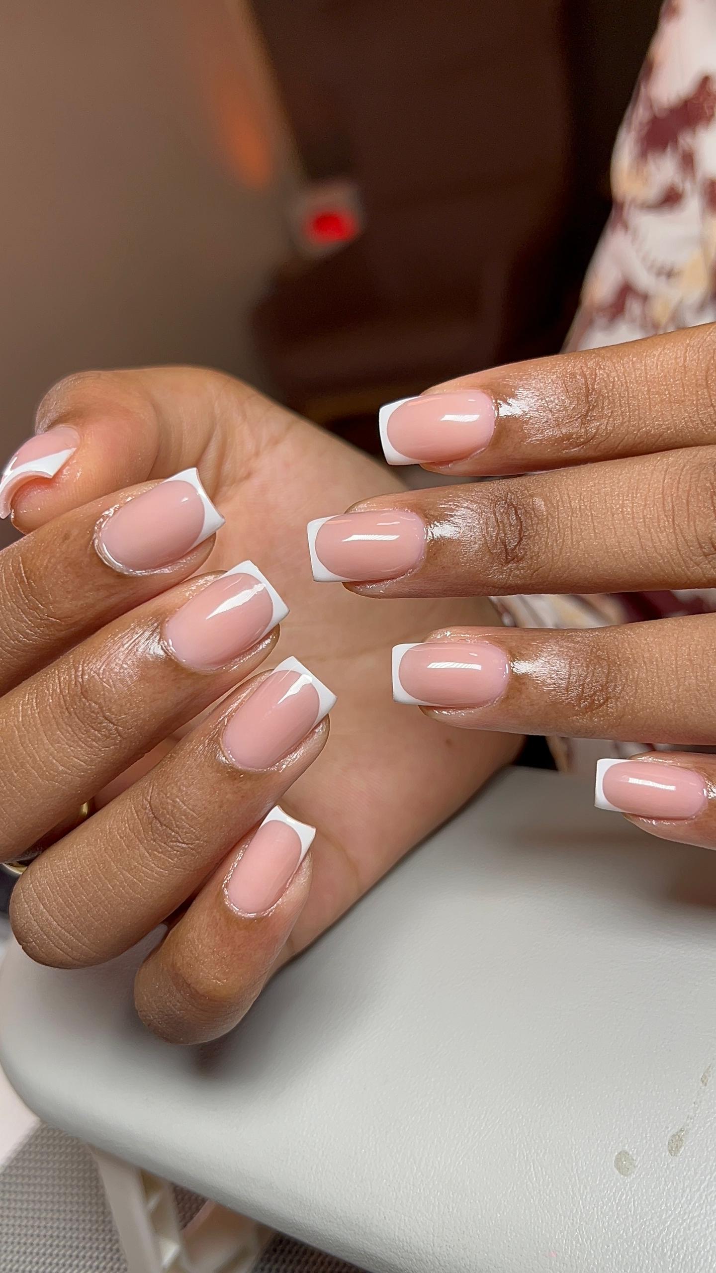 French tip élégant